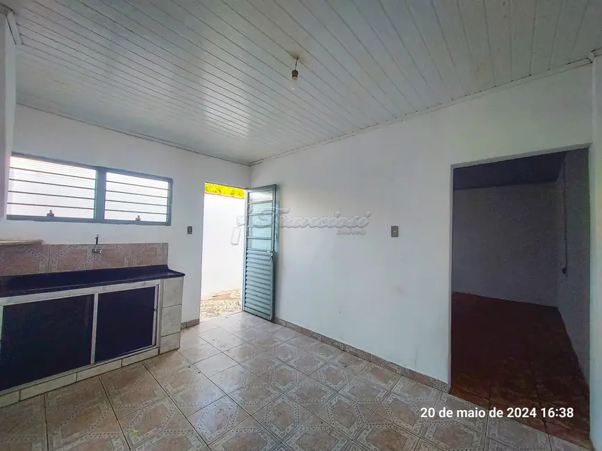 Foto 3 de Casa com 1 quarto para alugar, 59m2 em Itapetininga - SP