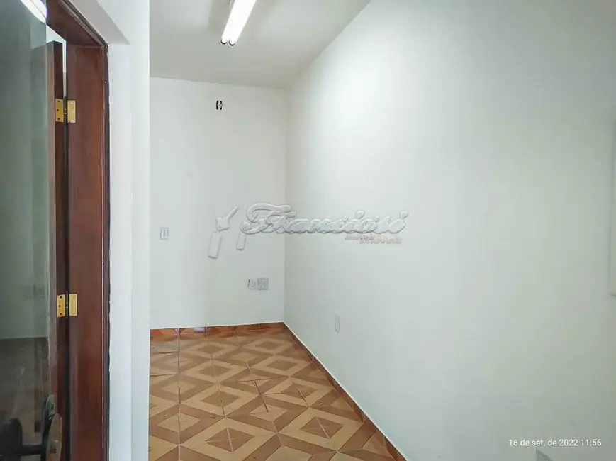 Loja com 1 quarto à venda, 168m2 em Vila Rio Branco, Itapetininga - SP - imagem 7 Foto 7 de Loja com 1 quarto à venda, 168m2 em Vila Rio Branco, Itapetininga - SP