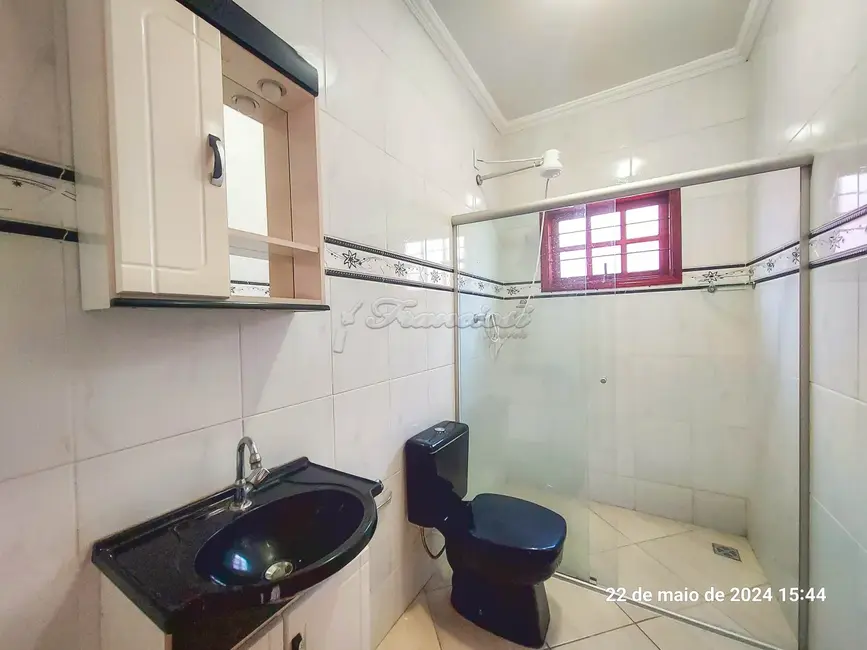 Foto 3 de Casa com 3 quartos para alugar, 127m2 em Vila Rio Branco, Itapetininga - SP