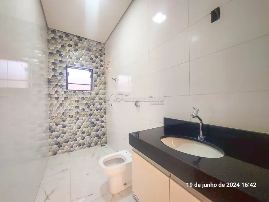 Casa de Condomínio com 3 quartos para alugar, 300m2 em Terras de Santo Antônio, Itapetininga - SP - imagem 5 Foto 5 de Casa de Condomínio com 3 quartos para alugar, 300m2 em Terras de Santo Antônio, Itapetininga - SP