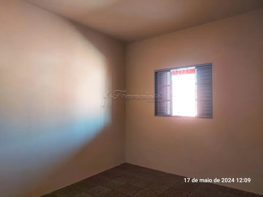 Casa com 2 quartos à venda, 79m2 em Vila Regina, Itapetininga - SP - imagem 4 Foto 4 de Casa com 2 quartos à venda, 79m2 em Vila Regina, Itapetininga - SP