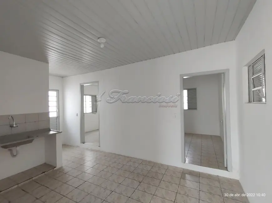 Casa com 2 quartos à venda, 56m2 em Vila Regina, Itapetininga - SP - imagem 4 Foto 4 de Casa com 2 quartos à venda, 56m2 em Vila Regina, Itapetininga - SP