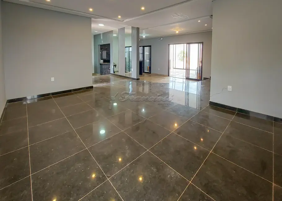 Chácara à venda, 650m2 em Vale San Fernando, Itapetininga - SP - imagem 3 Foto 3 de Chácara à venda, 650m2 em Vale San Fernando, Itapetininga - SP
