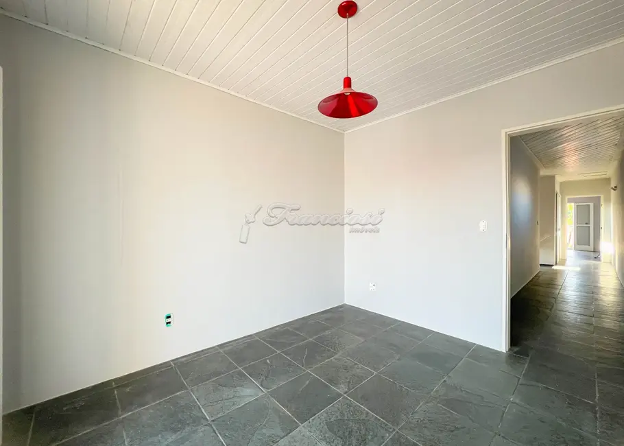 Casa com 3 quartos à venda, 139m2 em Vila Barth, Itapetininga - SP - imagem 6 Foto 6 de Casa com 3 quartos à venda, 139m2 em Vila Barth, Itapetininga - SP