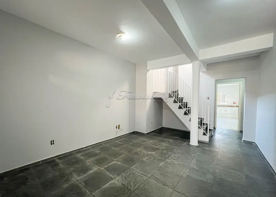 Foto 2 de Casa com 3 quartos à venda, 139m2 em Vila Barth, Itapetininga - SP