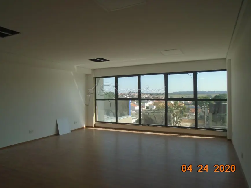 Foto 3 de Prédio Inteiro para alugar, 52m2 em Centro, Itapetininga - SP