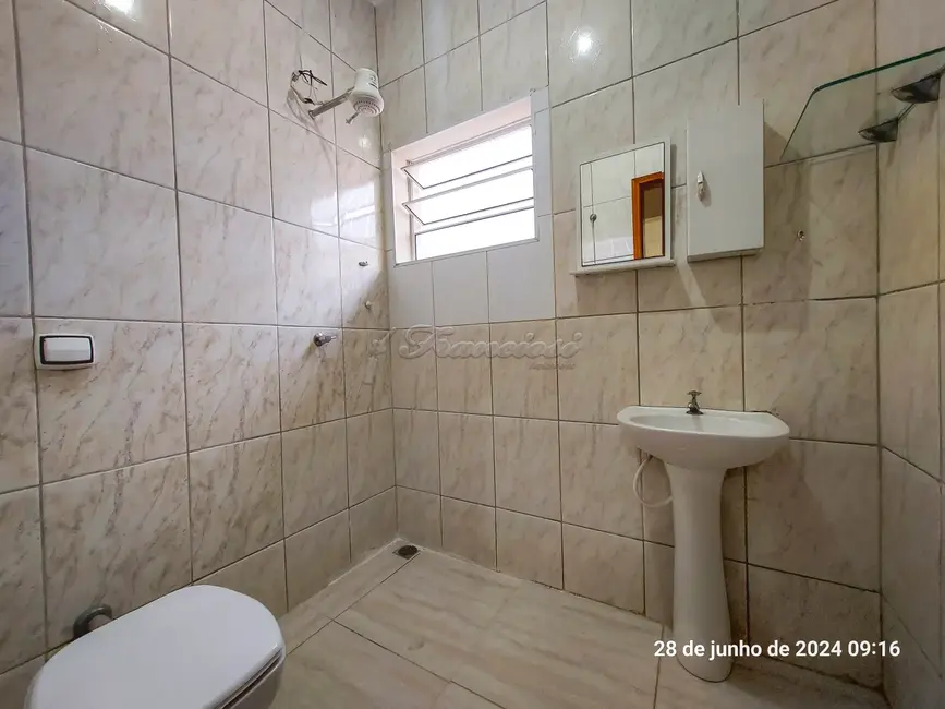 Casa com 2 quartos à venda, 200m2 em Itapetininga - SP - imagem 5 Foto 5 de Casa com 2 quartos à venda, 200m2 em Itapetininga - SP