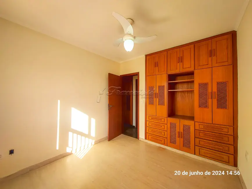 Casa com 4 quartos para alugar, 300m2 em Vila Barth, Itapetininga - SP - imagem 9 Foto 9 de Casa com 4 quartos para alugar, 300m2 em Vila Barth, Itapetininga - SP