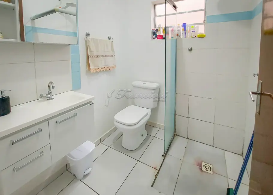 Casa com 2 quartos à venda, 168m2 em Parque São Bento, Itapetininga - SP - imagem 8 Foto 8 de Casa com 2 quartos à venda, 168m2 em Parque São Bento, Itapetininga - SP