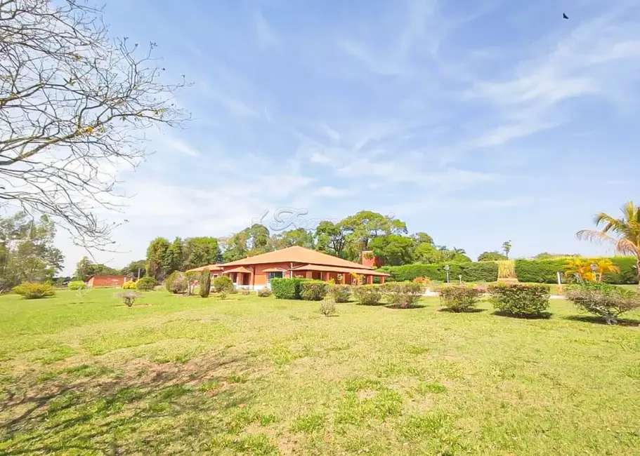 Foto 1 de Chácara à venda, 520m2 em Sarapui - SP