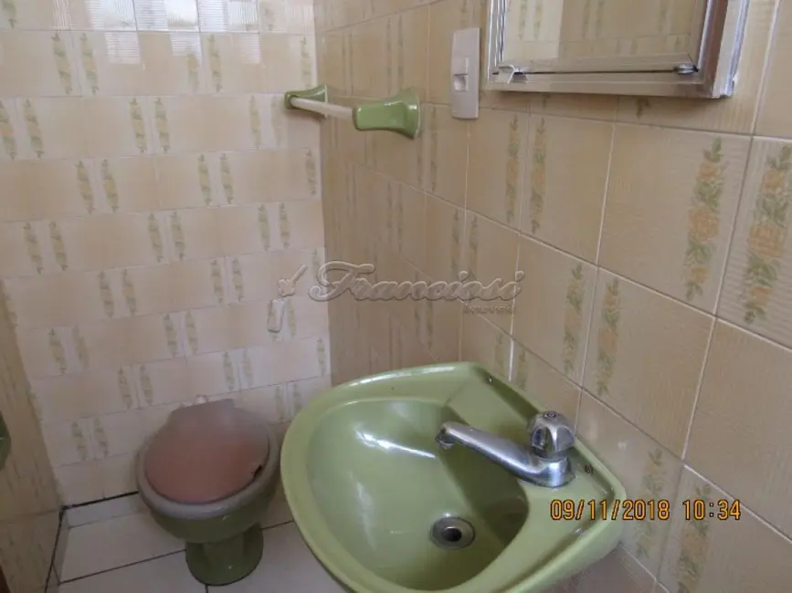 Casa com 3 quartos à venda, 155m2 em Vila Barth, Itapetininga - SP - imagem 3 Foto 3 de Casa com 3 quartos à venda, 155m2 em Vila Barth, Itapetininga - SP