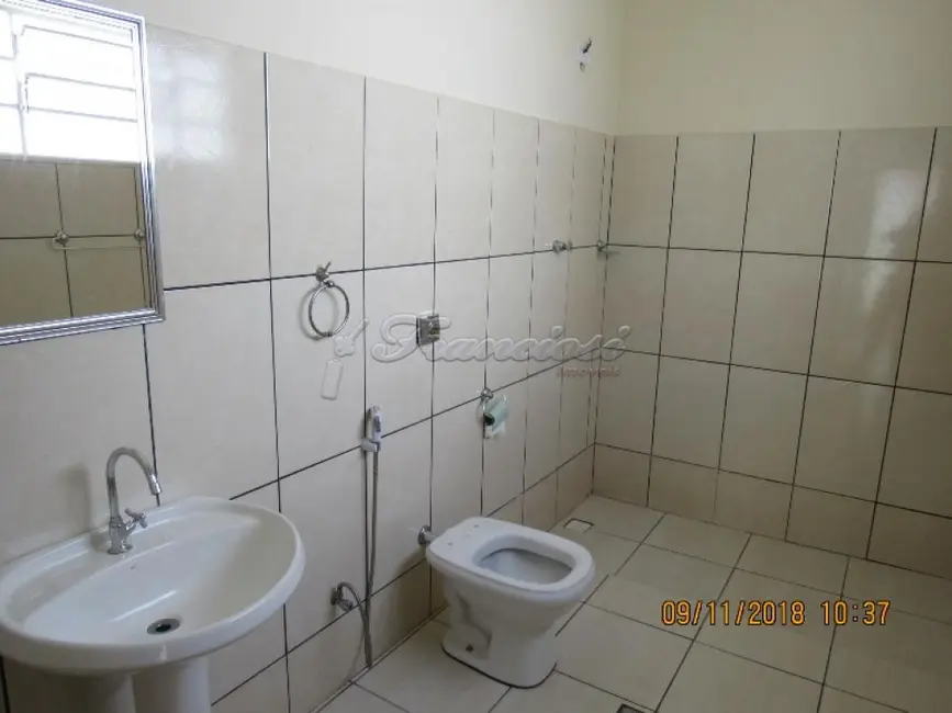 Casa com 3 quartos à venda, 155m2 em Vila Barth, Itapetininga - SP - imagem 9 Foto 9 de Casa com 3 quartos à venda, 155m2 em Vila Barth, Itapetininga - SP