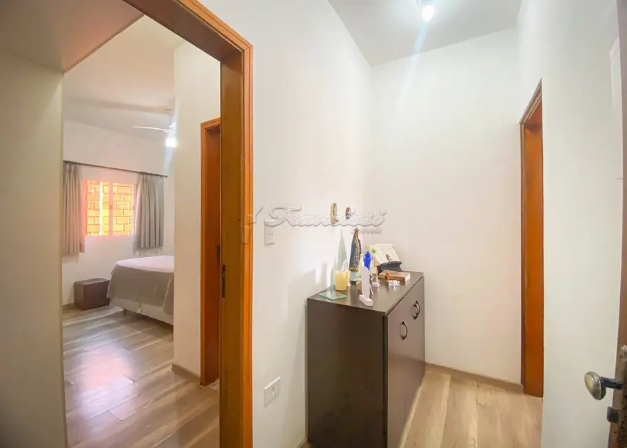 Foto 6 de Casa de Condomínio com 4 quartos à venda, 166m2 em Terras de Santo Antônio, Itapetininga - SP