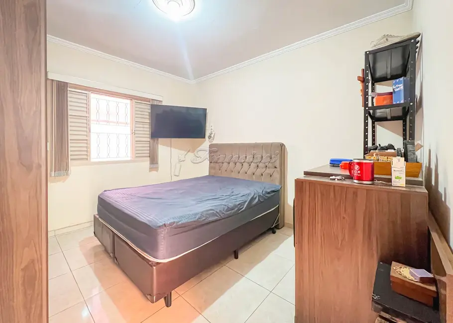 Casa com 2 quartos à venda, 150m2 em Jardim Alvorada, Itapetininga - SP - imagem 4 Foto 4 de Casa com 2 quartos à venda, 150m2 em Jardim Alvorada, Itapetininga - SP