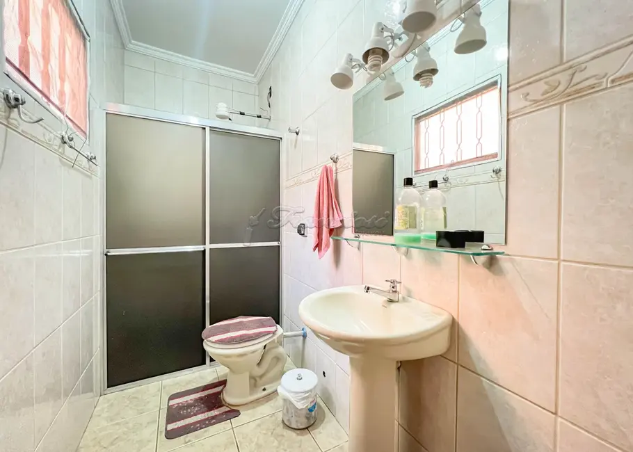 Casa com 2 quartos à venda, 150m2 em Jardim Alvorada, Itapetininga - SP - imagem 7 Foto 7 de Casa com 2 quartos à venda, 150m2 em Jardim Alvorada, Itapetininga - SP