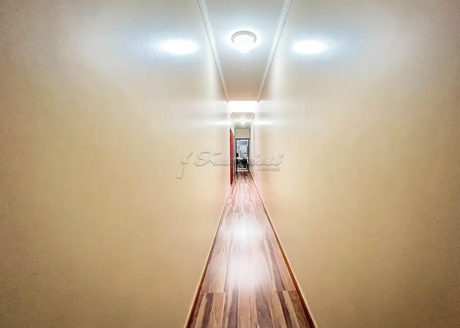 Casa com 3 quartos à venda, 115m2 em Jardim Alvorada, Itapetininga - SP - imagem 3 Foto 3 de Casa com 3 quartos à venda, 115m2 em Jardim Alvorada, Itapetininga - SP