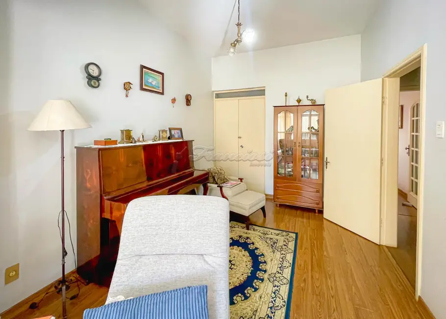 Foto 2 de Casa com 2 quartos à venda, 202m2 em Vila Maria, Itapetininga - SP