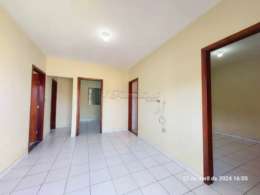 Foto 2 de Casa com 3 quartos à venda, 150m2 em Vila Nastri, Itapetininga - SP