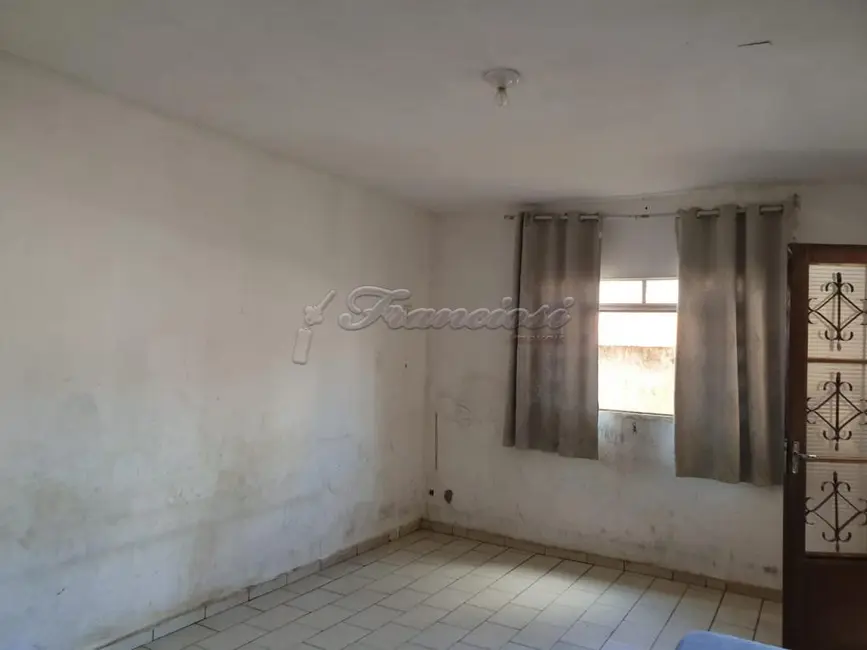 Foto 1 de Casa com 2 quartos à venda, 112m2 em Vila Belo Horizonte, Itapetininga - SP