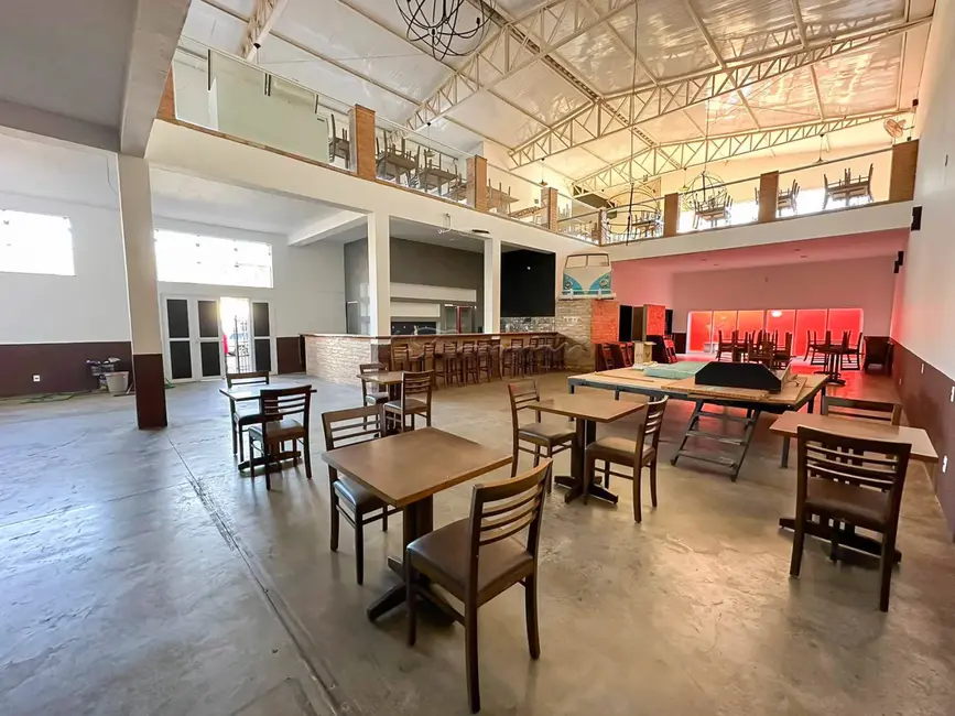 Foto 3 de Prédio Inteiro para alugar, 700m2 em Retiro Santana, Itapetininga - SP