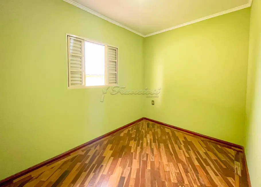 Casa com 2 quartos à venda, 161m2 em Vila Asem, Itapetininga - SP - imagem 5 Foto 5 de Casa com 2 quartos à venda, 161m2 em Vila Asem, Itapetininga - SP