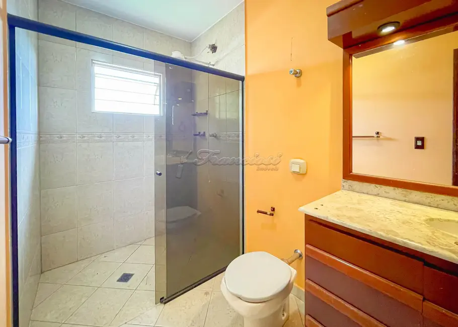 Casa com 2 quartos à venda, 161m2 em Vila Asem, Itapetininga - SP - imagem 6 Foto 6 de Casa com 2 quartos à venda, 161m2 em Vila Asem, Itapetininga - SP