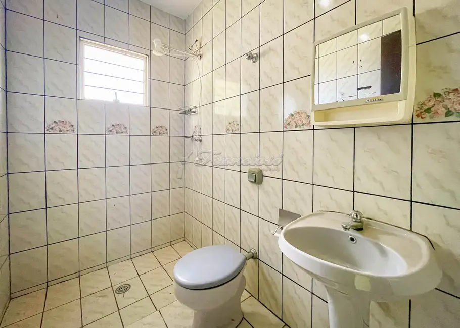Casa com 2 quartos à venda, 161m2 em Vila Asem, Itapetininga - SP - imagem 4 Foto 4 de Casa com 2 quartos à venda, 161m2 em Vila Asem, Itapetininga - SP