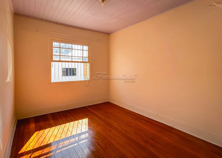 Casa com 2 quartos à venda, 80m2 em Centro, Itapetininga - SP - imagem 5 Foto 5 de Casa com 2 quartos à venda, 80m2 em Centro, Itapetininga - SP
