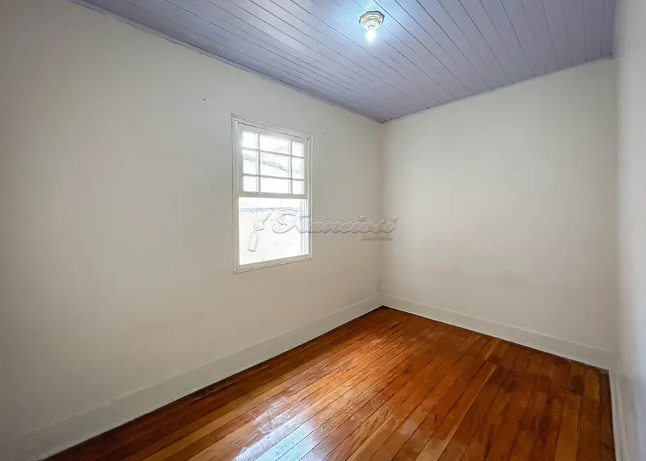 Casa com 2 quartos à venda, 80m2 em Centro, Itapetininga - SP - imagem 7 Foto 7 de Casa com 2 quartos à venda, 80m2 em Centro, Itapetininga - SP