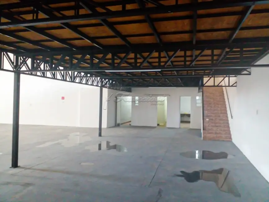 Foto 2 de Prédio Inteiro para alugar, 448m2 em Centro, Itapetininga - SP