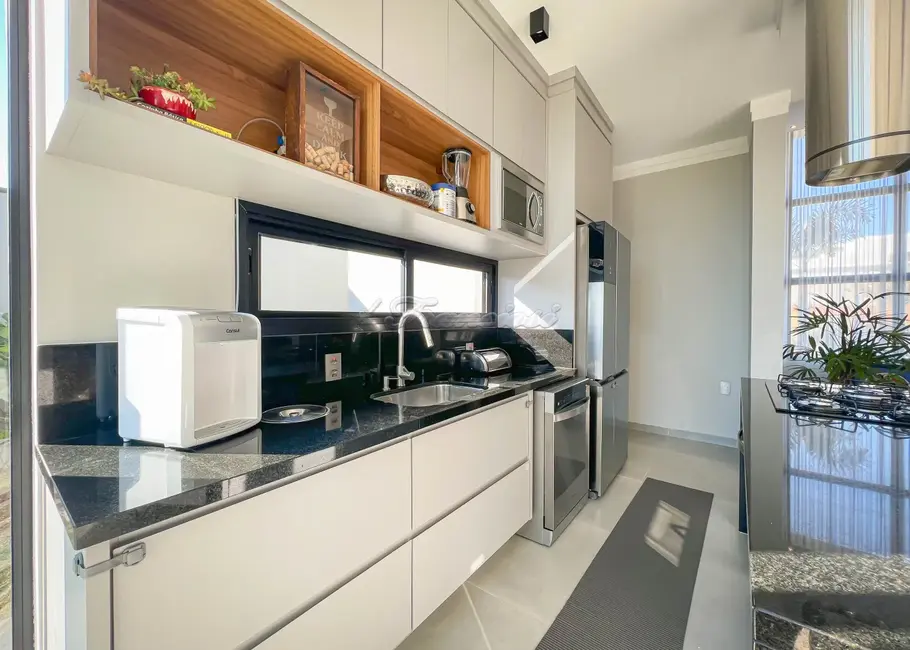 Casa de Condomínio com 3 quartos à venda, 214m2 em Vila Popular, Itapetininga - SP - imagem 8 Foto 8 de Casa de Condomínio com 3 quartos à venda, 214m2 em Vila Popular, Itapetininga - SP