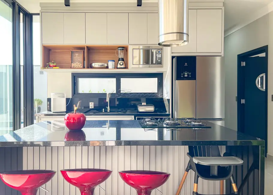 Casa de Condomínio com 3 quartos à venda, 214m2 em Vila Popular, Itapetininga - SP - imagem 7 Foto 7 de Casa de Condomínio com 3 quartos à venda, 214m2 em Vila Popular, Itapetininga - SP