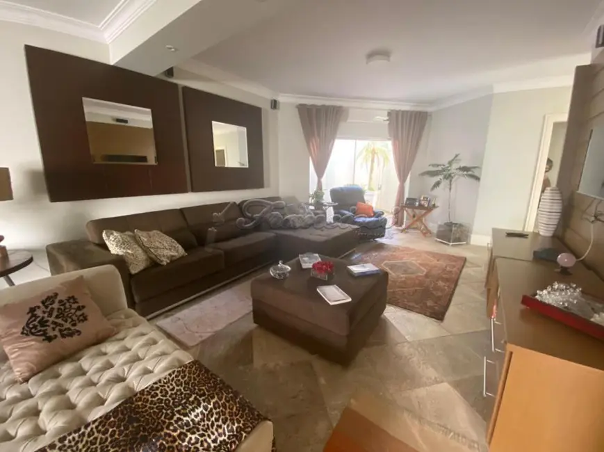 Foto 1 de Casa com 3 quartos para alugar, 500m2 em Centro, Itapetininga - SP