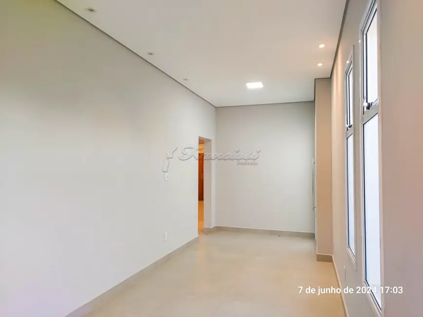 Casa de Condomínio com 3 quartos para alugar, 152m2 em Jardim Marabá, Itapetininga - SP - imagem 2 Foto 2 de Casa de Condomínio com 3 quartos para alugar, 152m2 em Jardim Marabá, Itapetininga - SP
