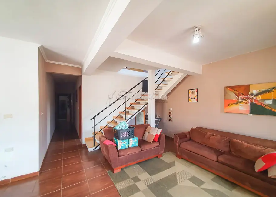 Casa com 3 quartos à venda, 201m2 em Estância Conceição, Itapetininga - SP - imagem 1 Foto 1 de Casa com 3 quartos à venda, 201m2 em Estância Conceição, Itapetininga - SP