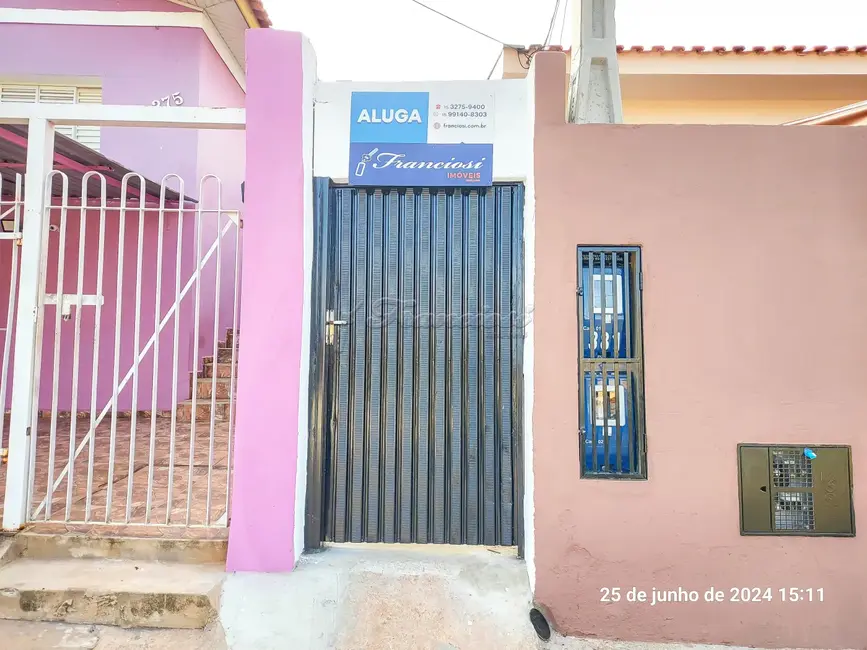 Foto 1 de Casa com 2 quartos para alugar, 85m2 em Jardim Itália, Itapetininga - SP