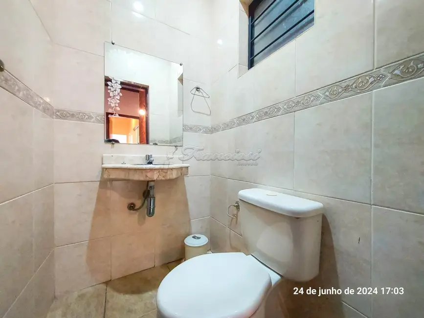 Casa com 3 quartos para alugar, 300m2 em Itapetininga - SP - imagem 4 Foto 4 de Casa com 3 quartos para alugar, 300m2 em Itapetininga - SP