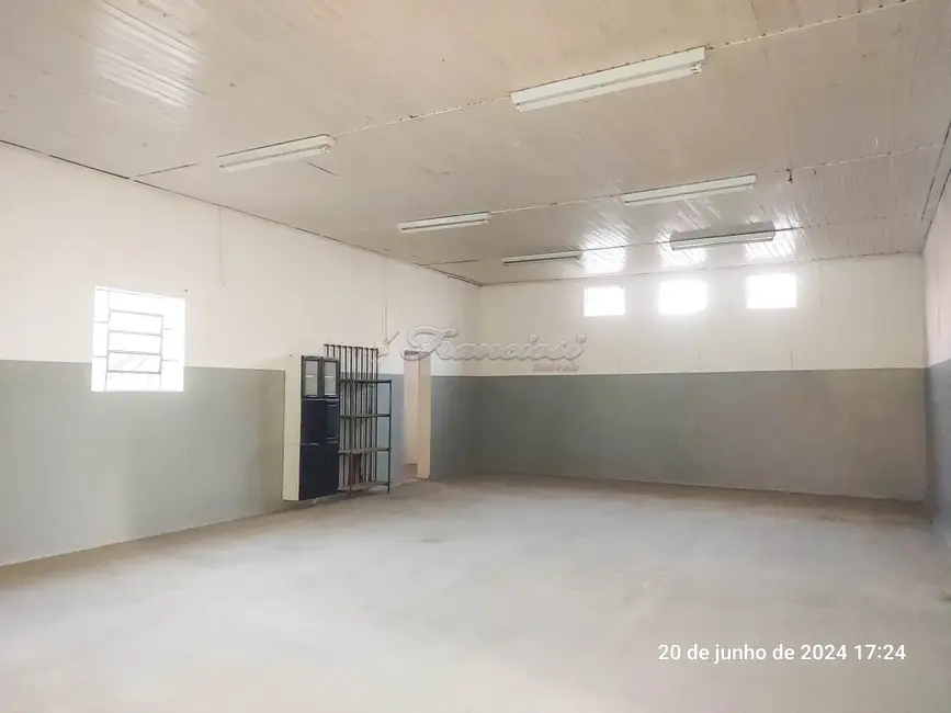 Prédio Inteiro para alugar, 122m2 em Centro, Itapetininga - SP - imagem 5 Foto 5 de Prédio Inteiro para alugar, 122m2 em Centro, Itapetininga - SP