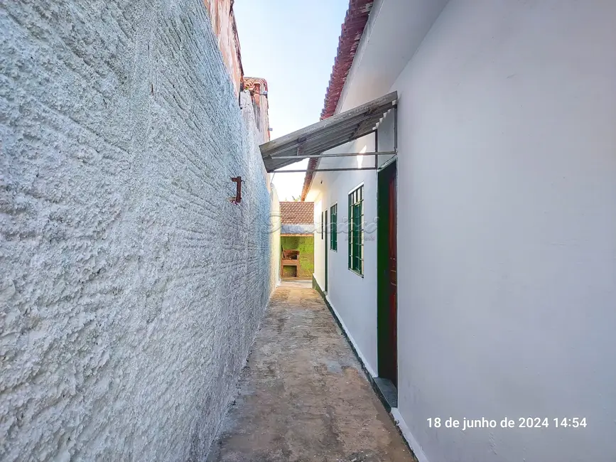 Casa com 2 quartos para alugar, 72m2 em Vila Nastri, Itapetininga - SP - imagem 4 Foto 4 de Casa com 2 quartos para alugar, 72m2 em Vila Nastri, Itapetininga - SP