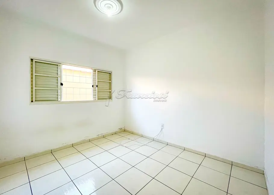 Casa com 3 quartos à venda, 180m2 em Vila Vendramini, Itapetininga - SP - imagem 4 Foto 4 de Casa com 3 quartos à venda, 180m2 em Vila Vendramini, Itapetininga - SP