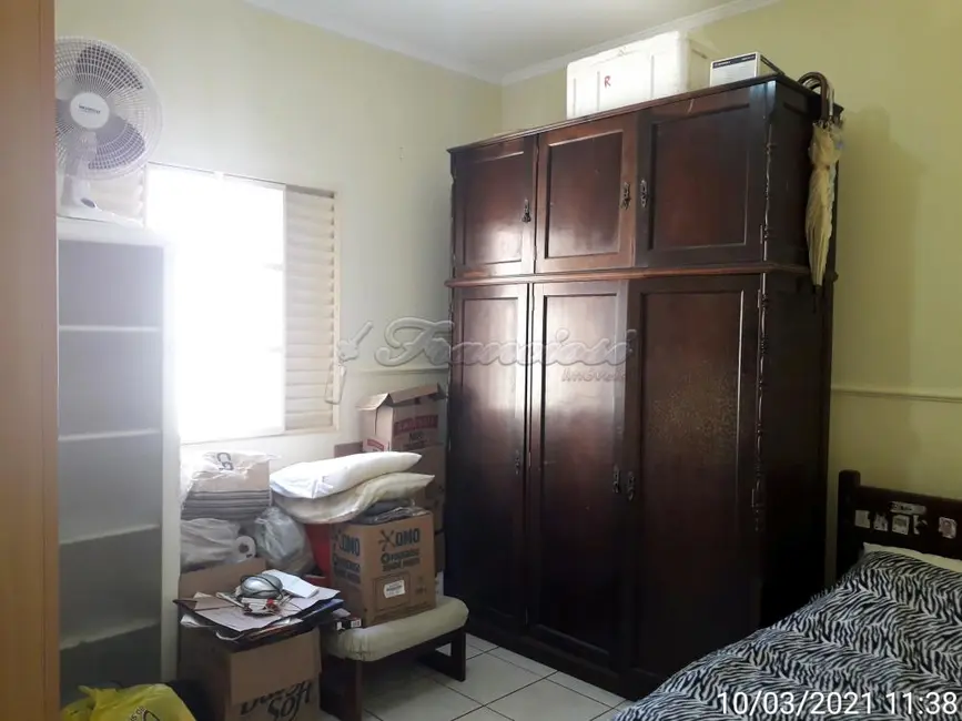 Foto 8 de Casa com 2 quartos para alugar, 124m2 em Jardim Fogaça, Itapetininga - SP