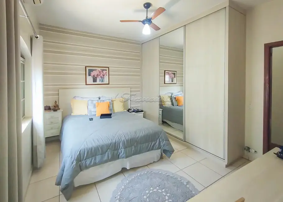 Casa com 3 quartos à venda, 231m2 em Itapetininga - SP - imagem 9 Foto 9 de Casa com 3 quartos à venda, 231m2 em Itapetininga - SP