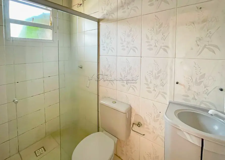 Casa de Condomínio com 2 quartos à venda, 60m2 em Vila Progresso, Itapetininga - SP - imagem 2 Foto 2 de Casa de Condomínio com 2 quartos à venda, 60m2 em Vila Progresso, Itapetininga - SP