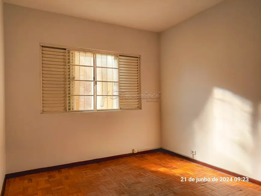 Casa com 3 quartos para alugar, 153m2 em Centro, Itapetininga - SP - imagem 6 Foto 6 de Casa com 3 quartos para alugar, 153m2 em Centro, Itapetininga - SP