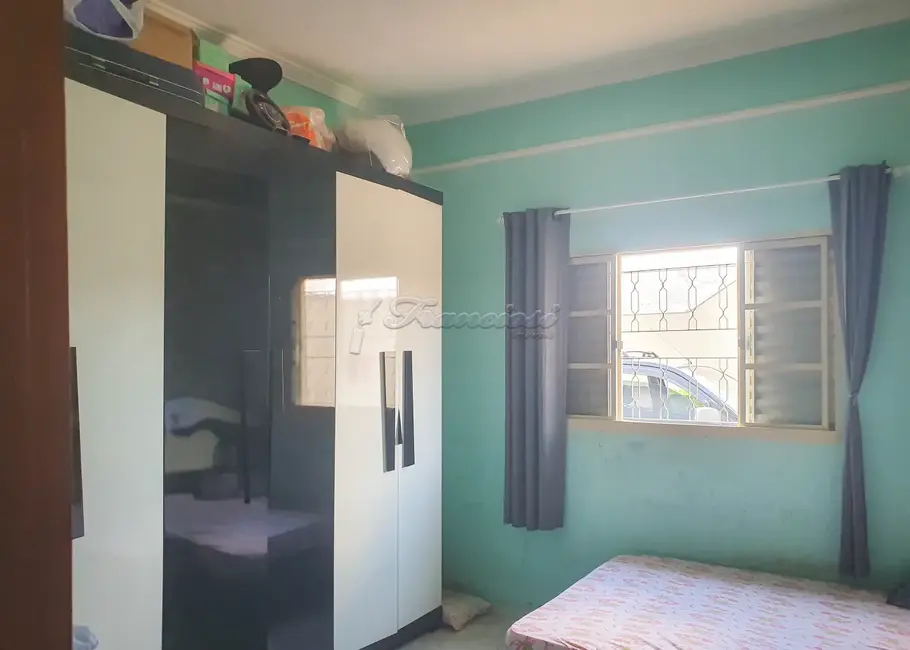 Casa com 2 quartos à venda, 150m2 em Loteamento Gramado II, Itapetininga - SP - imagem 3 Foto 3 de Casa com 2 quartos à venda, 150m2 em Loteamento Gramado II, Itapetininga - SP