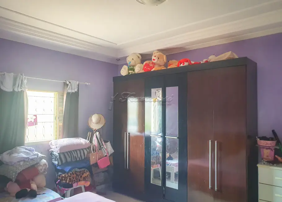 Casa com 2 quartos à venda, 150m2 em Loteamento Gramado II, Itapetininga - SP - imagem 4 Foto 4 de Casa com 2 quartos à venda, 150m2 em Loteamento Gramado II, Itapetininga - SP