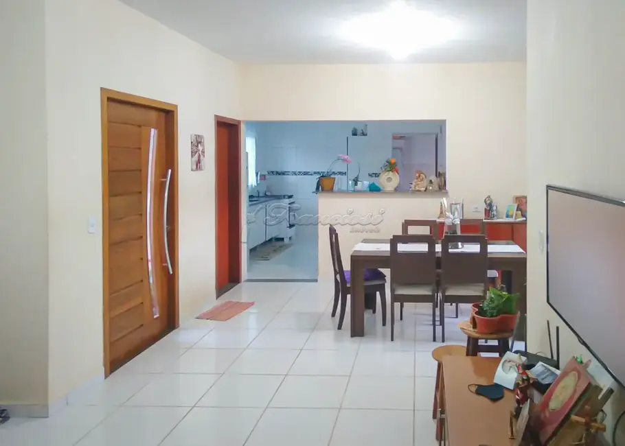 Chácara com 3 quartos à venda, 180m2 em Sarapui - SP - imagem 3 Foto 3 de Chácara com 3 quartos à venda, 180m2 em Sarapui - SP