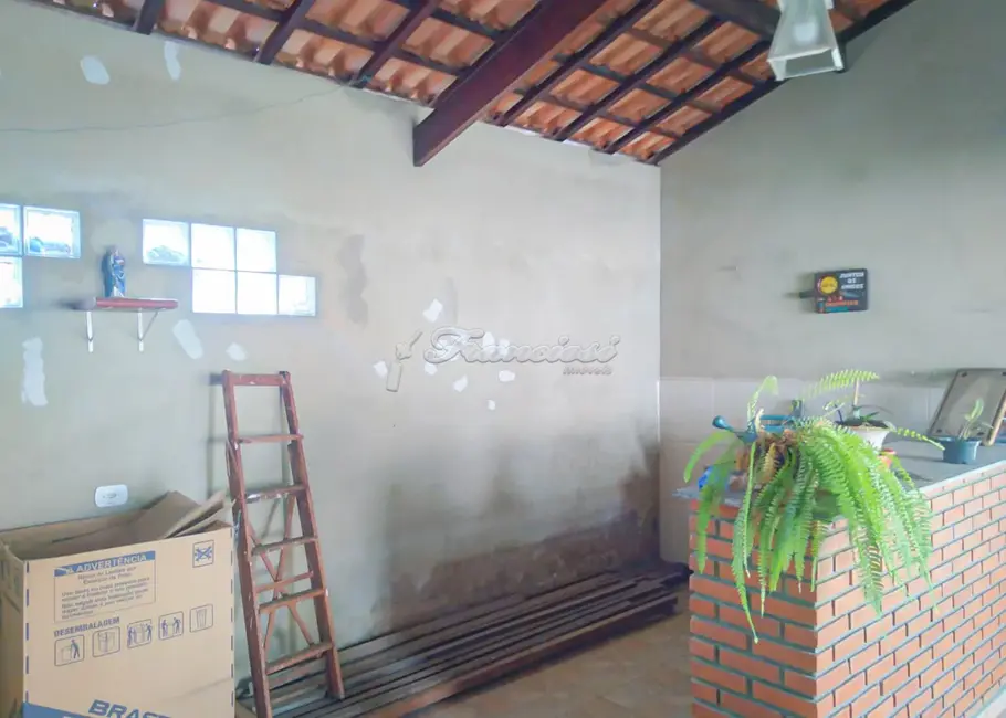 Chácara com 3 quartos à venda, 180m2 em Sarapui - SP - imagem 8 Foto 8 de Chácara com 3 quartos à venda, 180m2 em Sarapui - SP