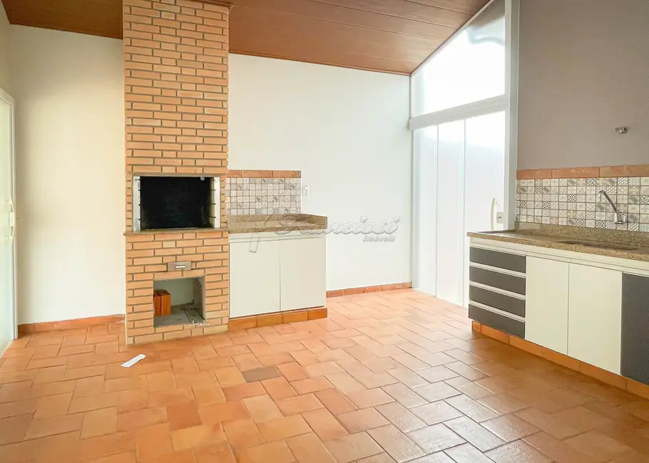 Casa de Condomínio com 3 quartos à venda, 198m2 em Jardim Marabá, Itapetininga - SP - imagem 6 Foto 6 de Casa de Condomínio com 3 quartos à venda, 198m2 em Jardim Marabá, Itapetininga - SP