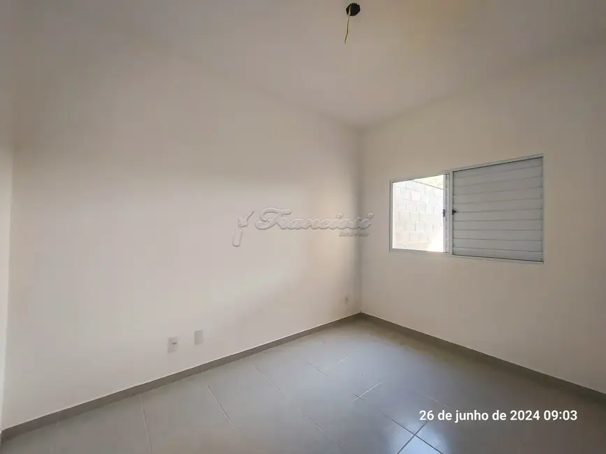 Casa de Condomínio com 2 quartos à venda, 96m2 em Itapetininga - SP - imagem 4 Foto 4 de Casa de Condomínio com 2 quartos à venda, 96m2 em Itapetininga - SP
